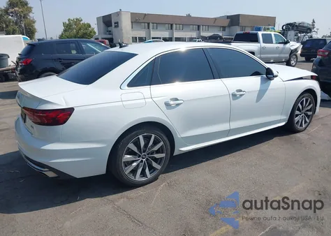 2021 Audi A4 Premium 40 Tfsi Quattro S Tronic z USA, uszkodzony, nr VIN WAUABAF46MN007586